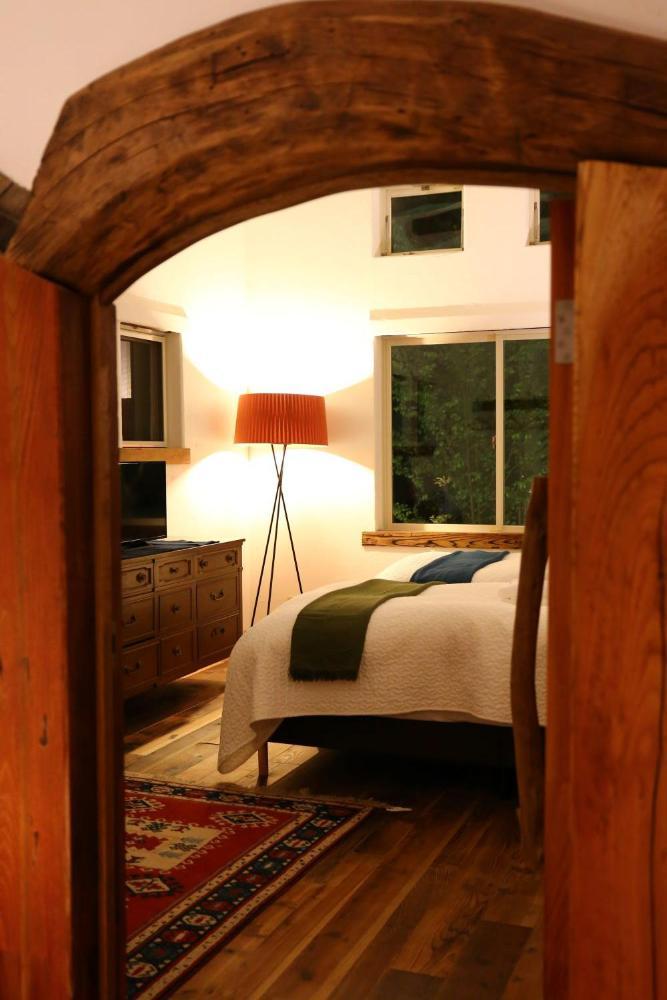 HANZ OUTDOOR RESIDENCE